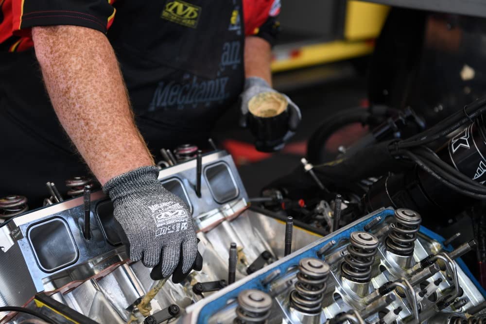 Mechanix Wear SpeedKnit C3 Cut Resistant Work Gloves - Cut Resistant 10-gauge Shell, Heavy Duty Micro Foam Nitrile Grip, Black/Grey, 1 Pair with hang tag (Sizes S/M and L/XL)