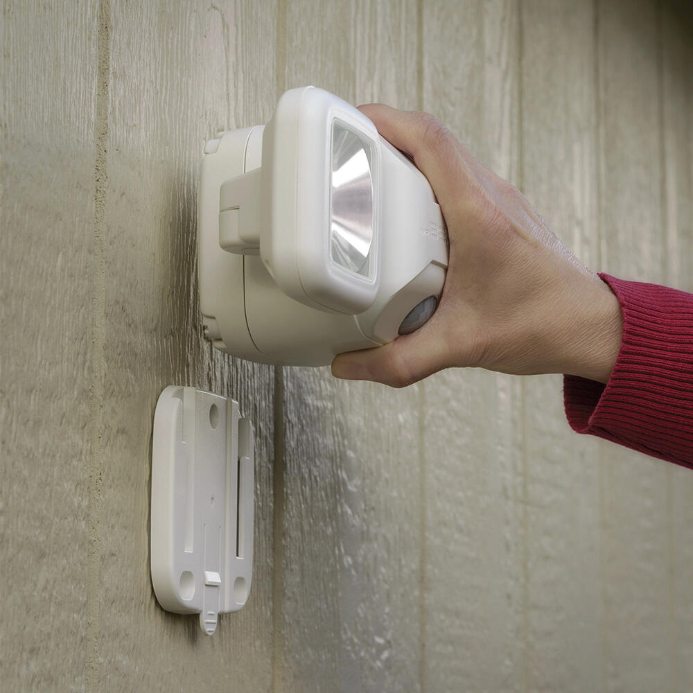 Mr Beams White Dual Head LED Battery Powered Motion Sensor Outdoor Security Light