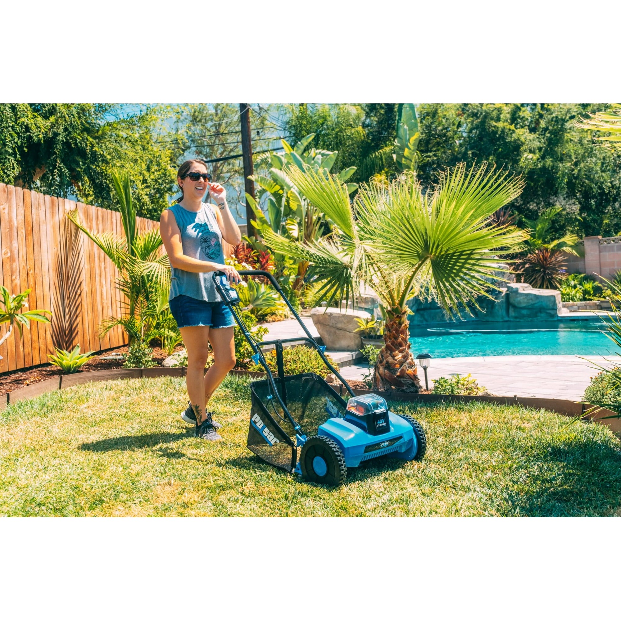 Pulsar 40v Cordless Reel Mower with 2.0Ah Battery and Grass Catcher | 16 Inch