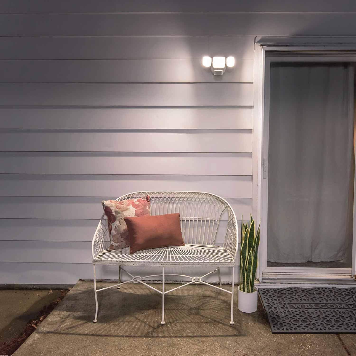 Mr Beams Wired Pro 3-Head Outdoor Motion Sensing LED Security Light, 3900 Lumens, White, 1-Pack