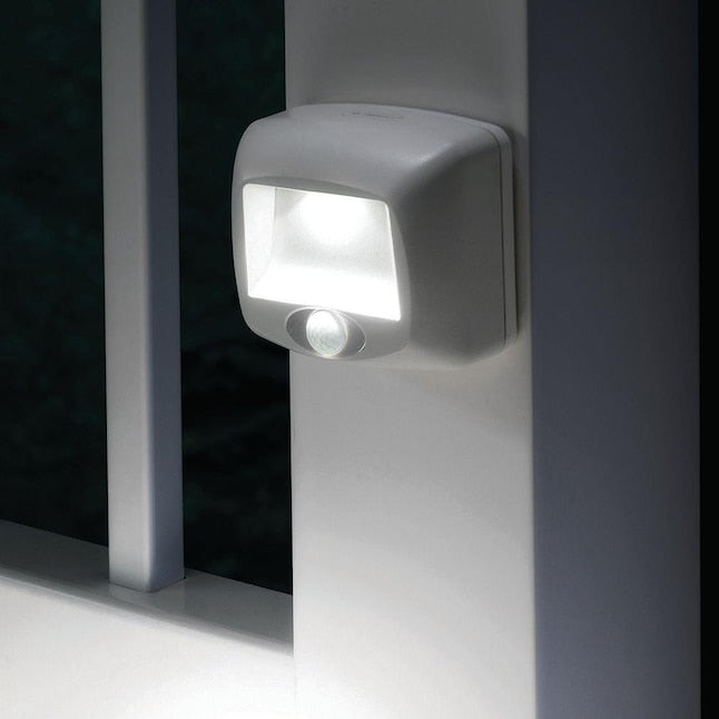 Mr Beams Pathway 35-Lumen White Battery-operated LED Outdoor Path Light with Motion Sensor (3500 K)