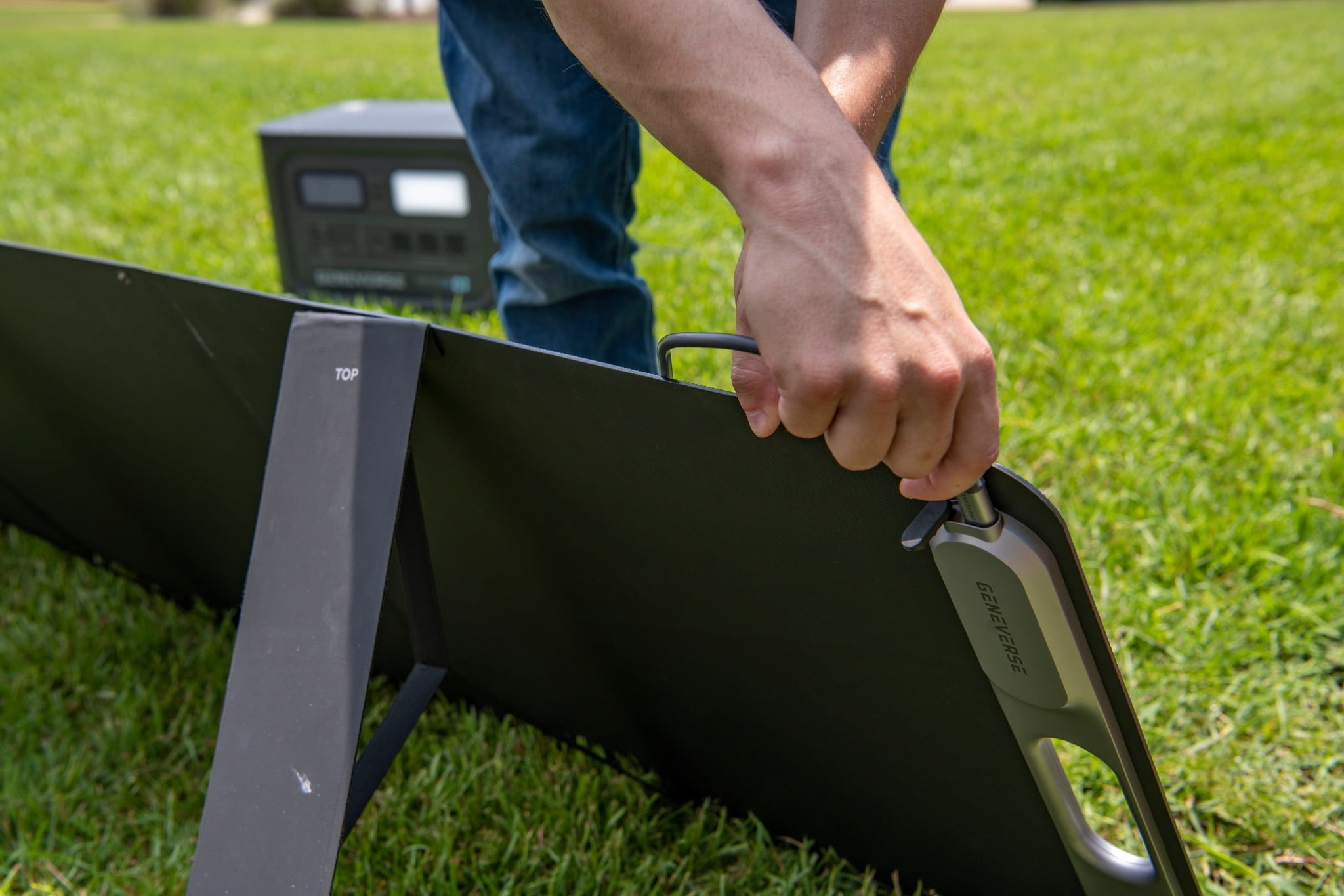 Geneverse SP2 Portable Solar Panel 200W (Refurbished)