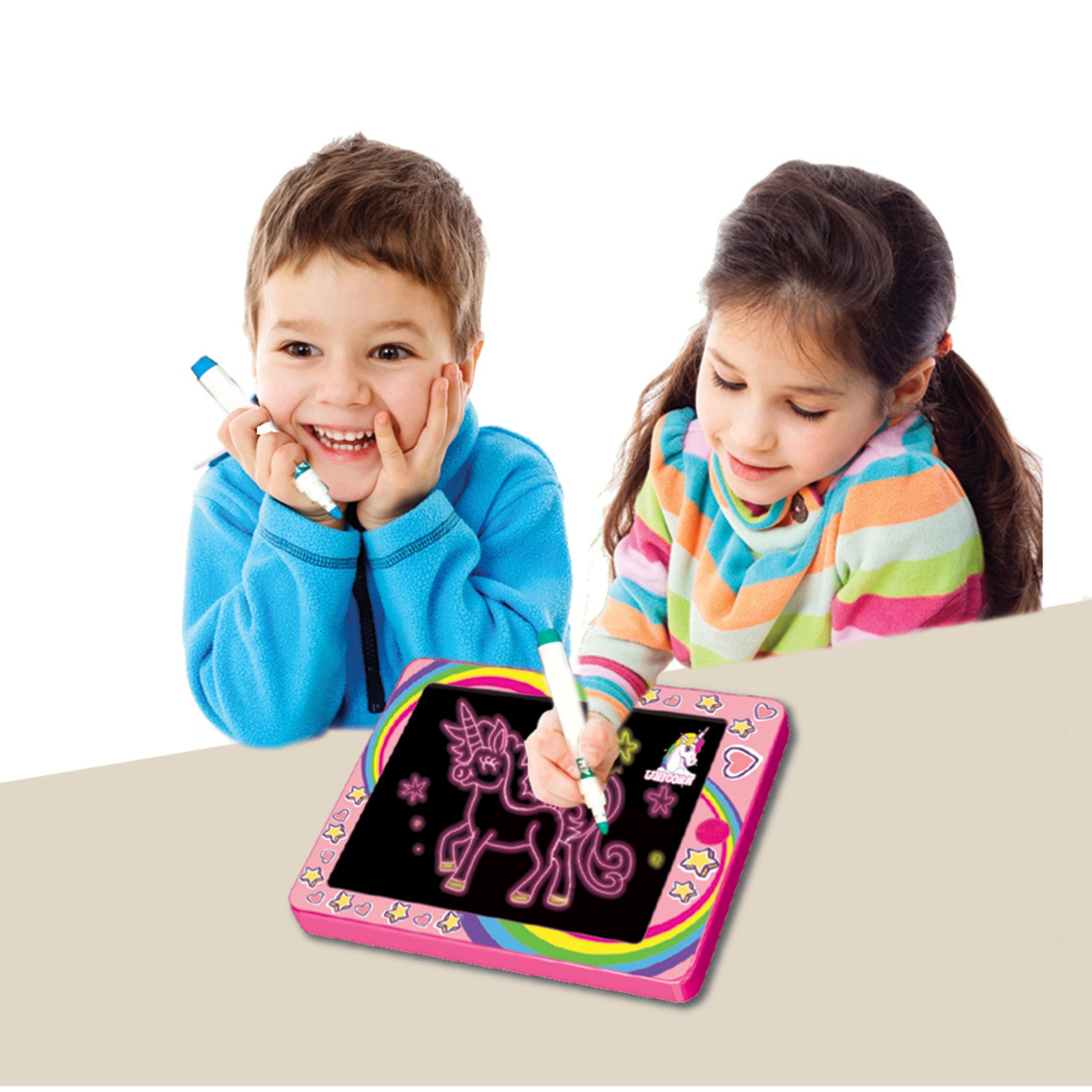 Amav Unicorn Glow Pad - Portable Unicorn Tablet-Sized Drawing Board with 2 Special Markers and Blinking Colored Lights!