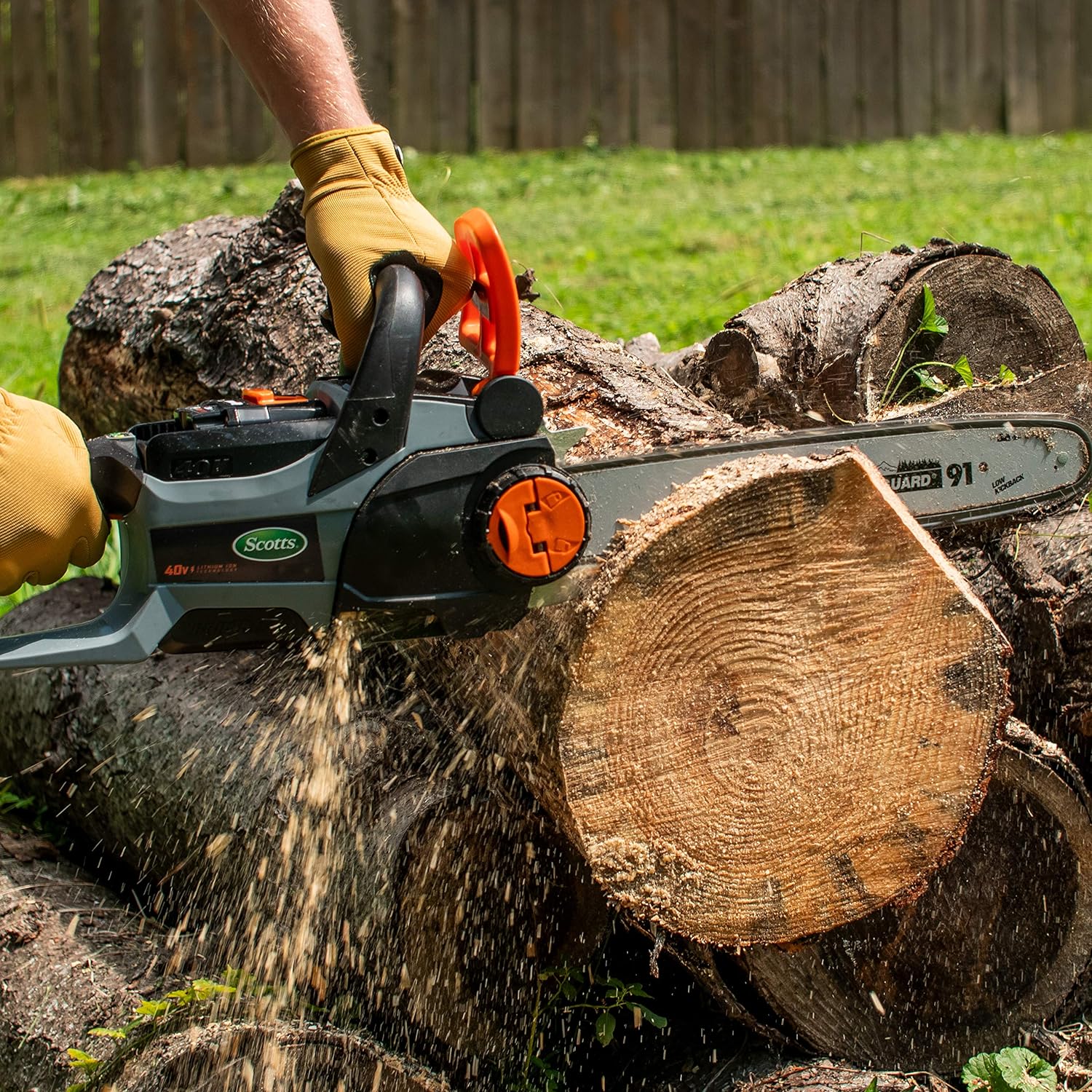 Scotts LCS31140S 14 in. 40-Volt Lithium Ion Cordless Chainsaw, 2Ah Battery and Charger Included