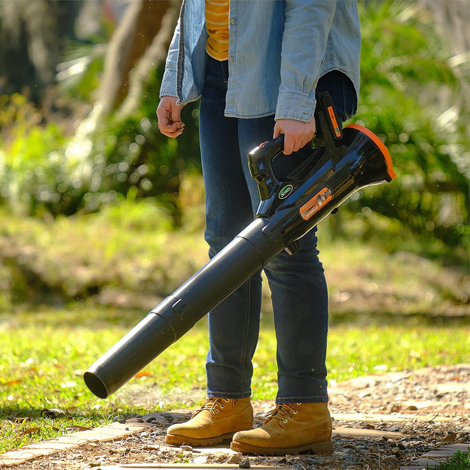 Scotts LB24020S 20-Volt Cordless Electric Turbo Leaf Blower, Includes 4.0Ah Battery & Fast Charger