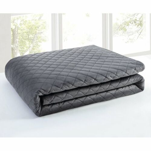 VCNY Home Solid Mink Quilt Full/ Queen Grey
