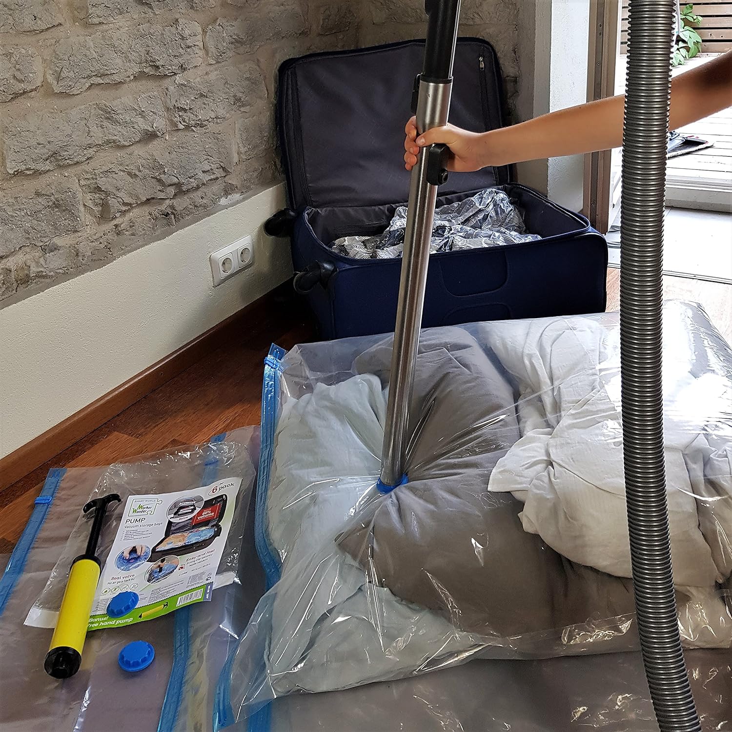WonderWorker Pump, 6 Jumbo Vacuum Storage Bags, Nearly 80% More Compression Than Other Brands, Storage Bags for bedding, pillow, blankets, clothes etc.